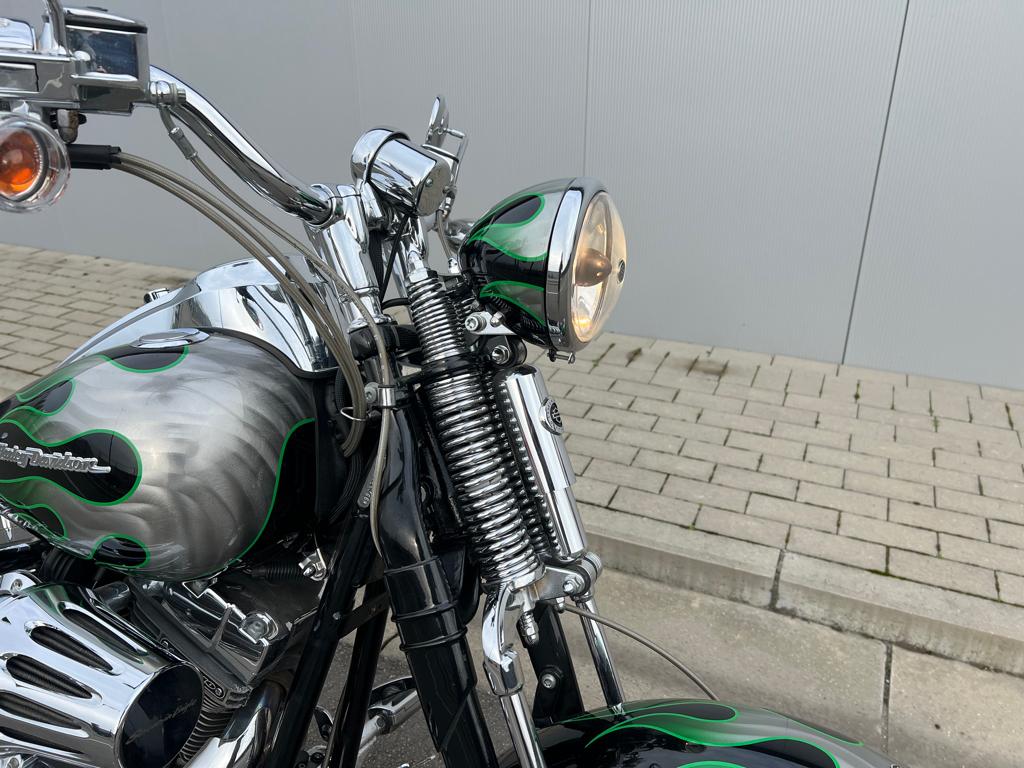 FXST  SPRINGER CVO - Screalin Eagel 107 -, Entreprise, Plus de 35 kW, Chopper, 2 cylindres