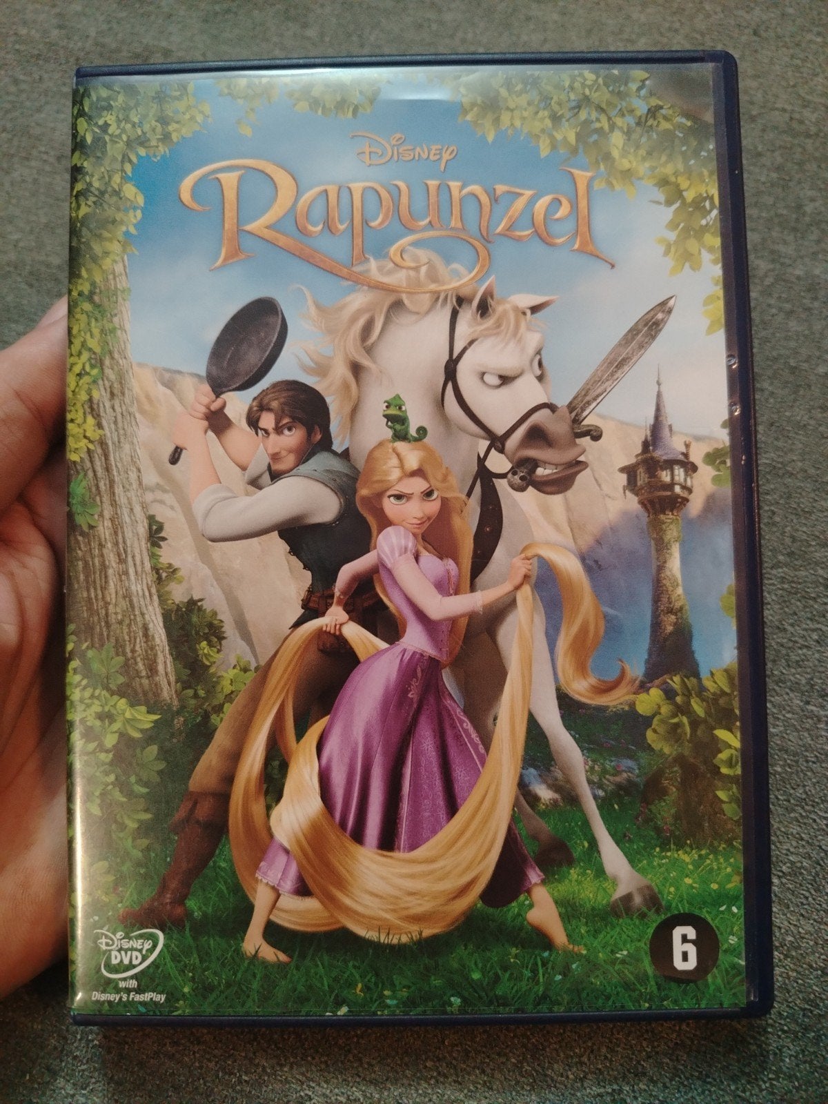 Disney Rapunzel – DVD, Enlèvement