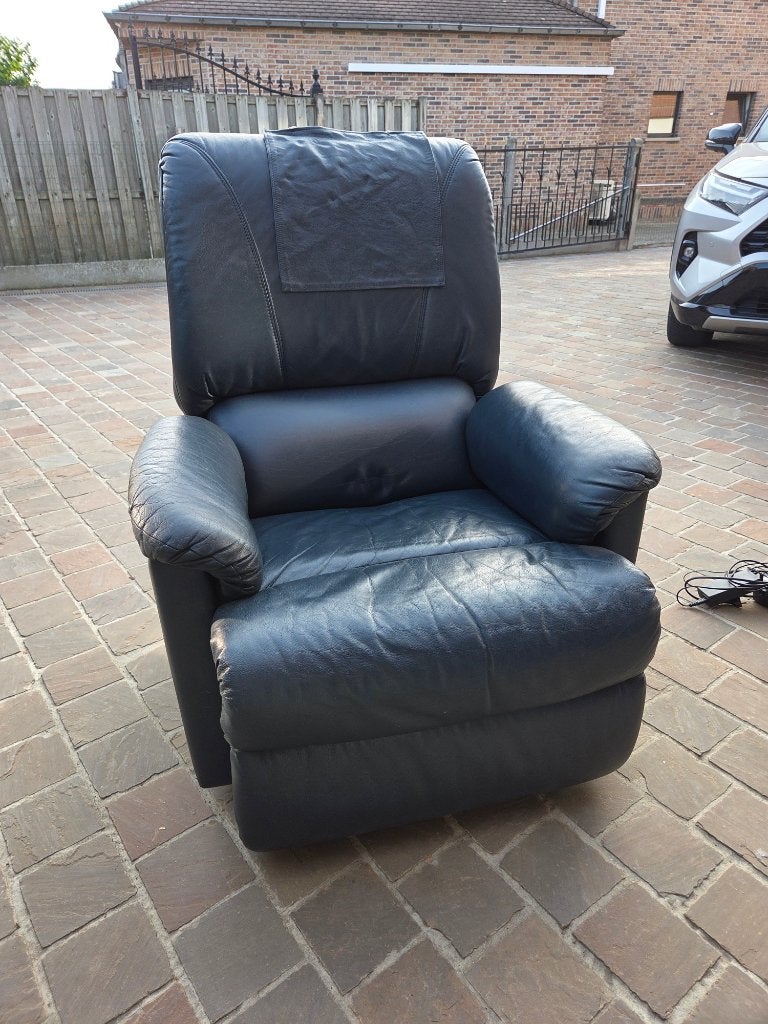 lederen relaxzetel / relaxfauteuil (electrisch), Huis en Inrichting, Ophalen, Gebruikt