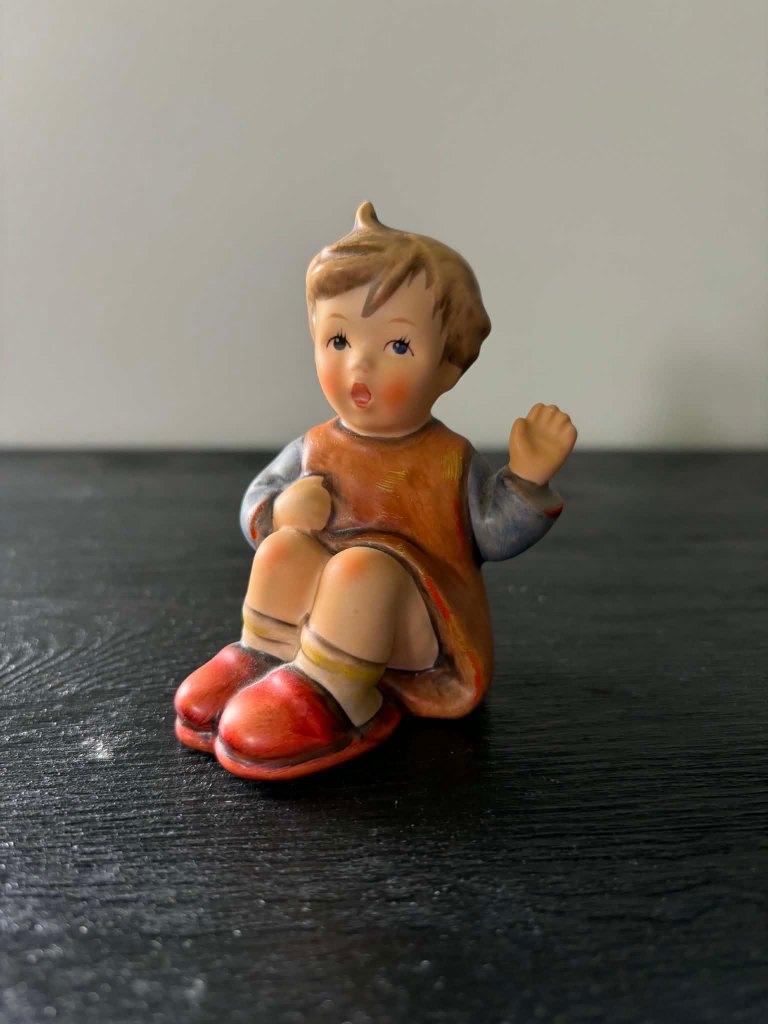 Hummel Goebel, garçon qui fait signe, Enlèvement ou Envoi, Comme neuf, Hummel