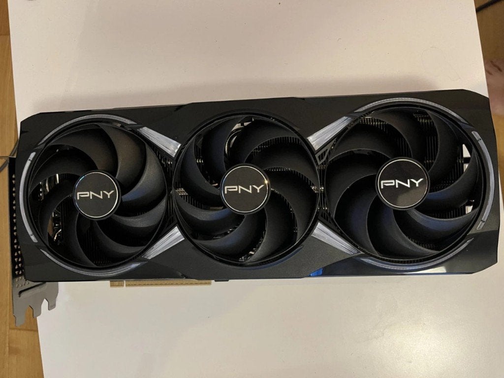 PNY GeForce RTX 5080 16GB ARGB OC, Computers en Software, Videokaarten, Gebruikt, Nvidia, PCI-Express 5.0, GDDR6, HDMI, DisplayPort