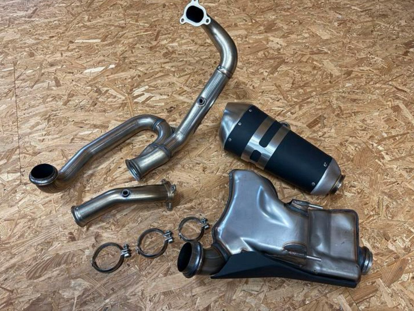 Ligne d'échappement complète OEM KTM Superduke 1290R Gen1New, Enlèvement ou Envoi, Comme neuf