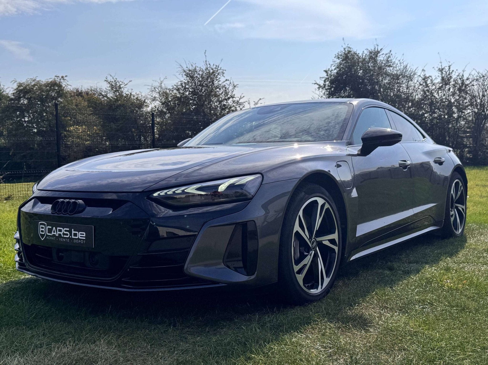Audi e-tron GT E-Tron GT 93.4 kWh 60 Quattro Pano*Shadow+*Ca, Auto's, Automaat, 4 deurs, Gebruikt, https://public.car-pass.be/vhr/a596c344-3054-46ee-9c4b-19e777933342