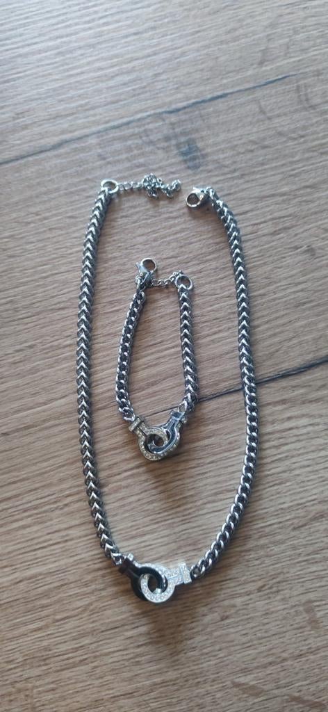 Ketting en armband Victoria, Handtassen en Accessoires, Armbanden, Ophalen