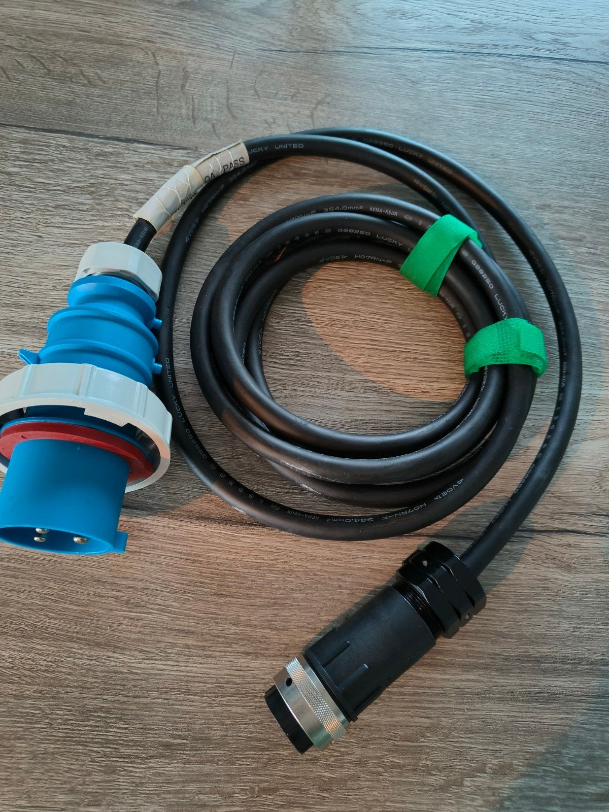 Longwell power cable model EC J85836C, Informatique & Logiciels, Pc & Câble réseau, Enlèvement