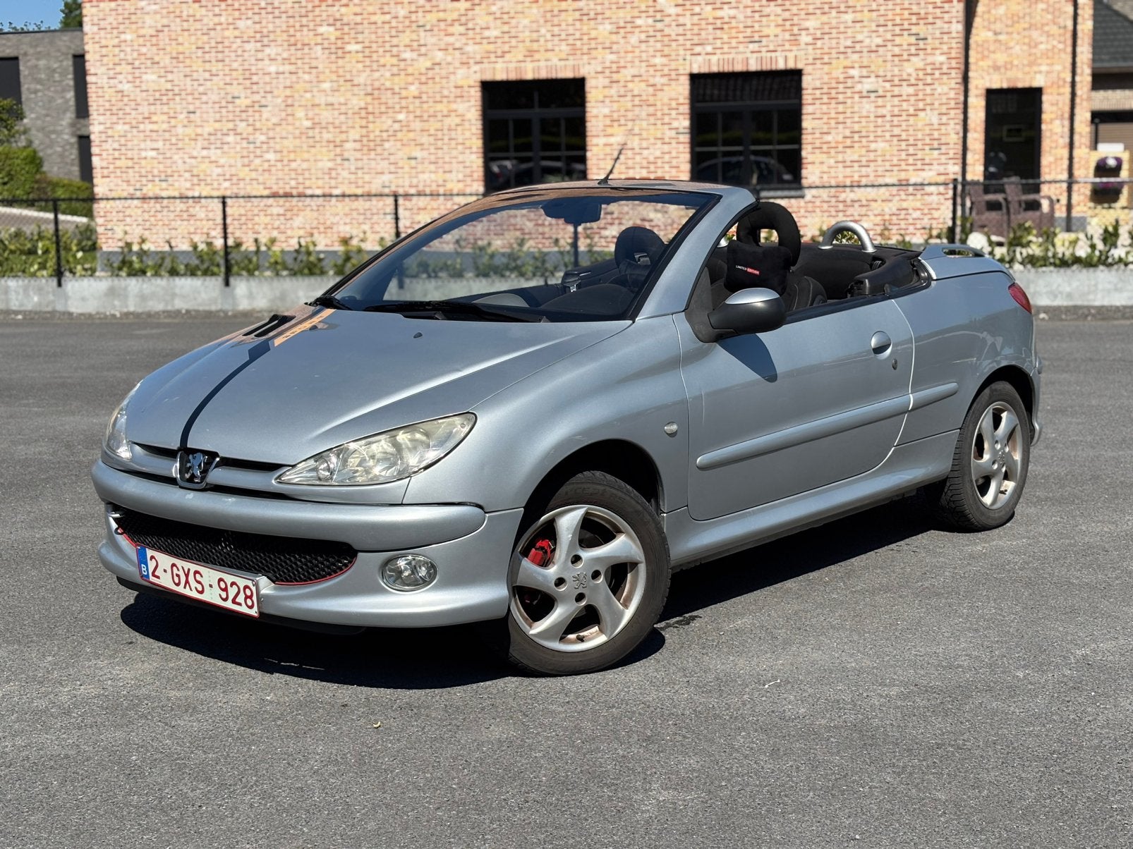 Peugeot 206 1.6 Essence CABRIOLET 2004 AVEC INSPECTION VVK, Autos, Achat, Entreprise, Caméra de recul, Essence