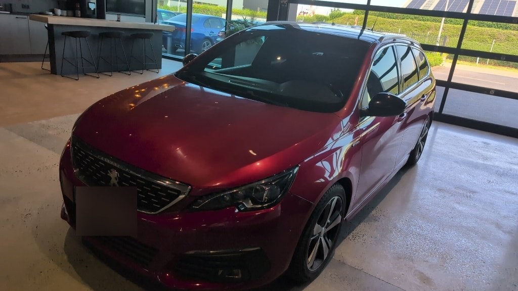 À vendre en raison de l'achat d'un  automatique, Autos, Rouge, Achat, Euro 6, Boîte manuelle