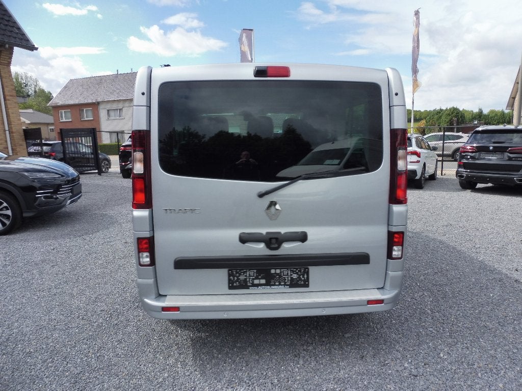 renault grand passenger intens/9zit/150pk 49600km29999€btwin, Voorwielaandrijving, 1998 cc, 4 cilinders, 9 zetels