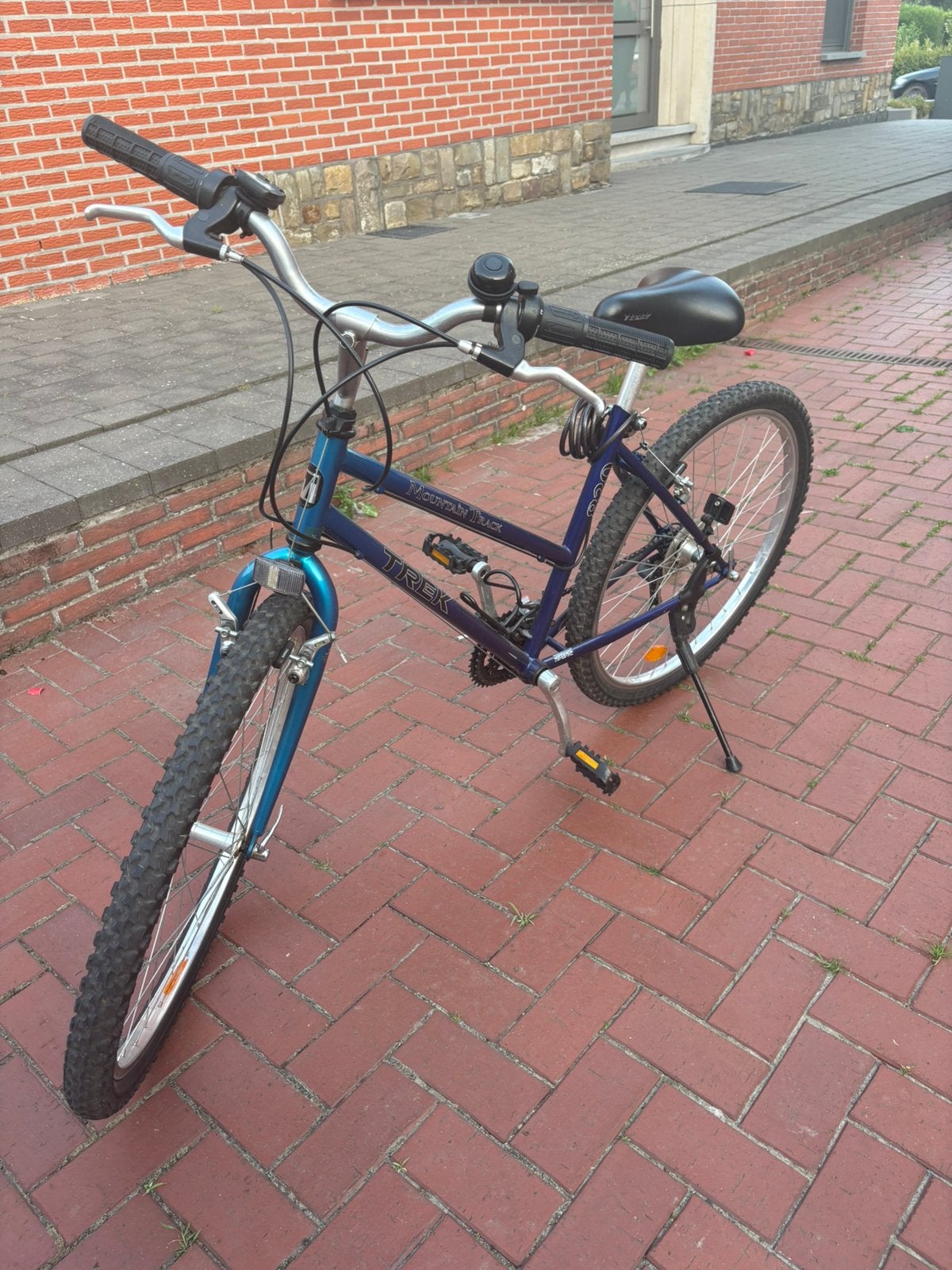 Trek mountain track 820, Ophalen, 24 inch of meer, Velgrem, V-brakes