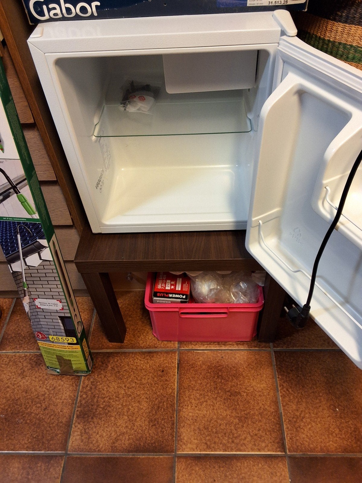 Vends frigo de chambre, Enlèvement