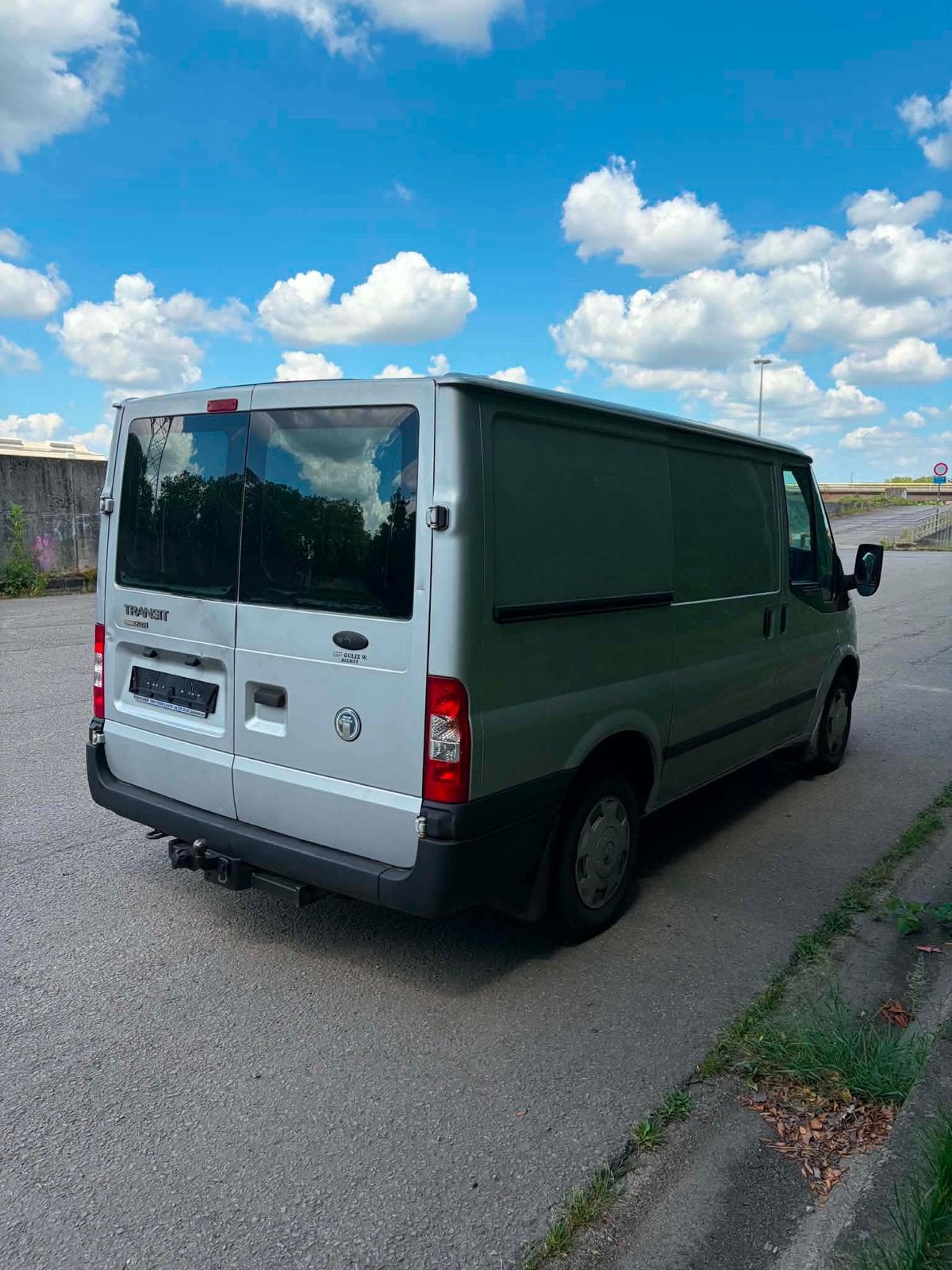 Ford Transit 2.2 Tdci prete à immatriculer, 4 deurs, Stof, Zwart, Zilver of Grijs