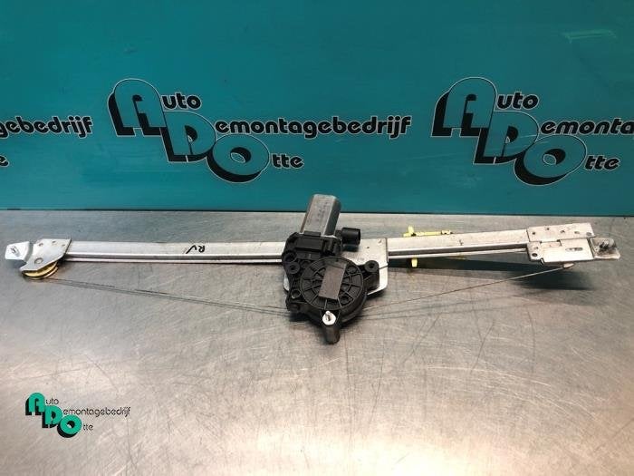 Mécanique vitre 2portes avant droite d'un Opel Vivaro (Viva, -, Opel, 3 mois de garantie, Utilisé