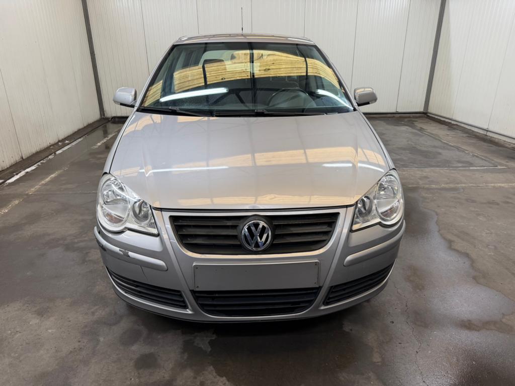 VW Polo 1.4i 16v 2009 160000KM AUTOMATIC, Autos, Achat, Vitres électriques, Entreprise, 5 portes