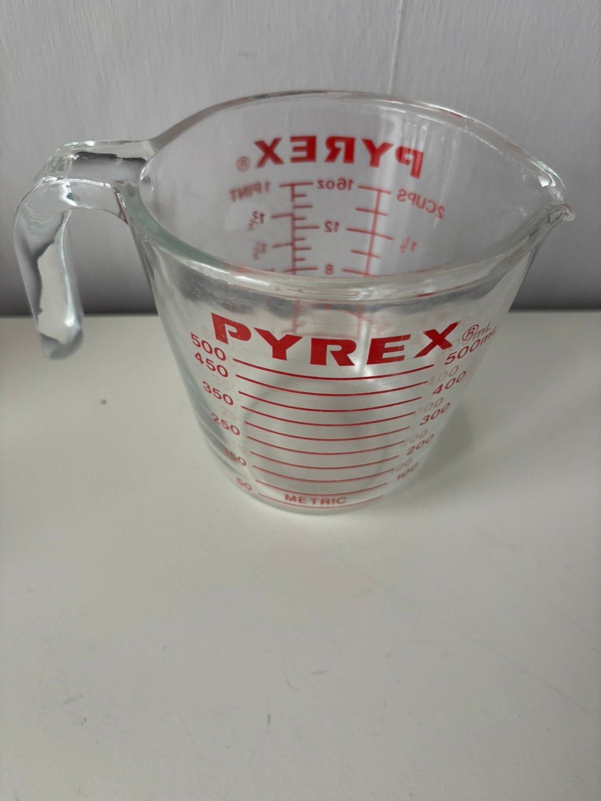 PYREX pot met schaalverdeling, Huis en Inrichting, Keuken | Servies, Ophalen of Verzenden, Zo goed als nieuw
