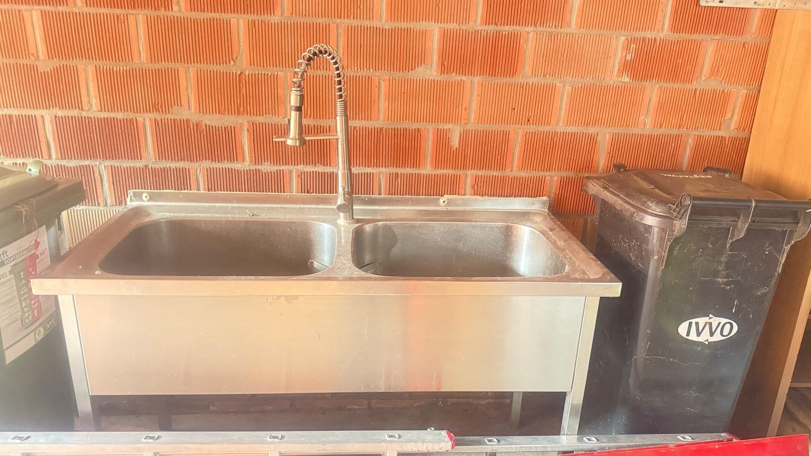 Lavabo, Tuin en Terras, Bloembakken en Plantenbakken, Ophalen, Zo goed als nieuw