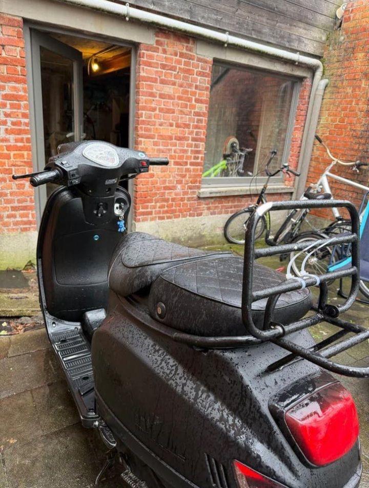 Dts milano, Fietsen en Brommers, Snorfietsen en Snorscooters, Gebruikt, Overige merken, Benzine, Ophalen of Verzenden