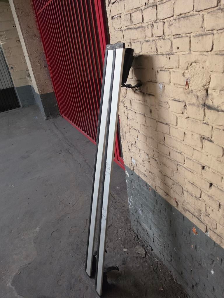 Universele dakdragers van Thule Wingbar Evo, Ophalen