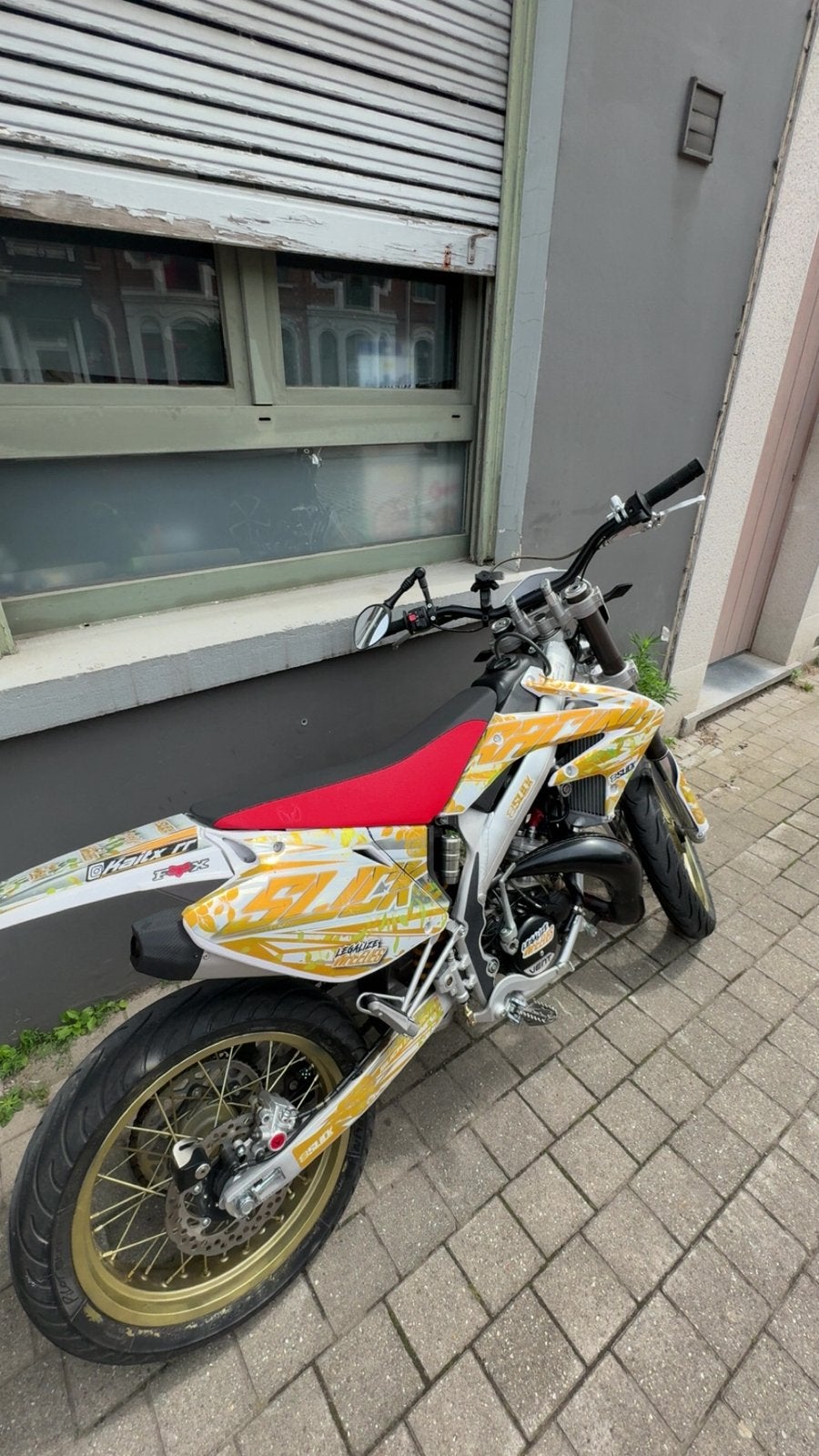 Vent derapage 50rr, Fietsen en Brommers, 6 versnellingen, Zo goed als nieuw, 50 cc, Ophalen