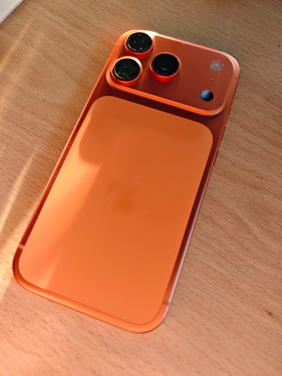 iPhone 17 PRO 256 gb gelijk nieuw  doos en garantie bewijs, Telecommunicatie, Mobiele telefoons | Hoesjes en Screenprotectors | Apple iPhone