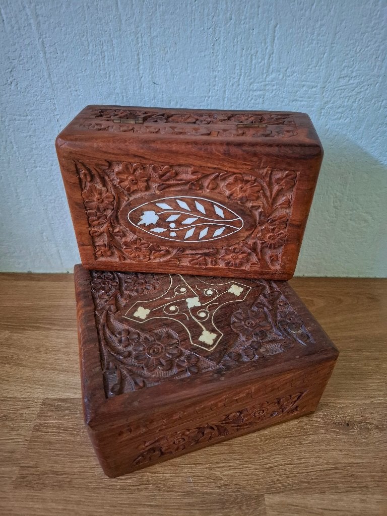 2 boîtes à bijoux en bois en provenance d'Inde, Autres styles, Bois, Enlèvement ou Envoi, Asie
