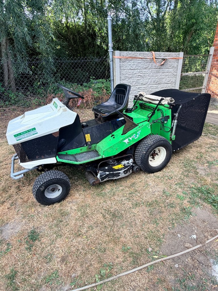 Tracteur Etesia hydro 100, Enlèvement, Utilisé, Bac de ramassage, 90 à 120 cm