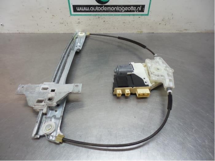 Mécanique vitre 2portes avant droite d'un Citroen C4 (C4 04, -, 3 mois de garantie, Utilisé, -