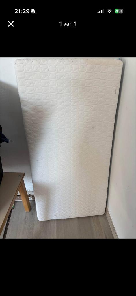 Babybed matras, Huis en Inrichting, Ophalen, Zo goed als nieuw, Matras