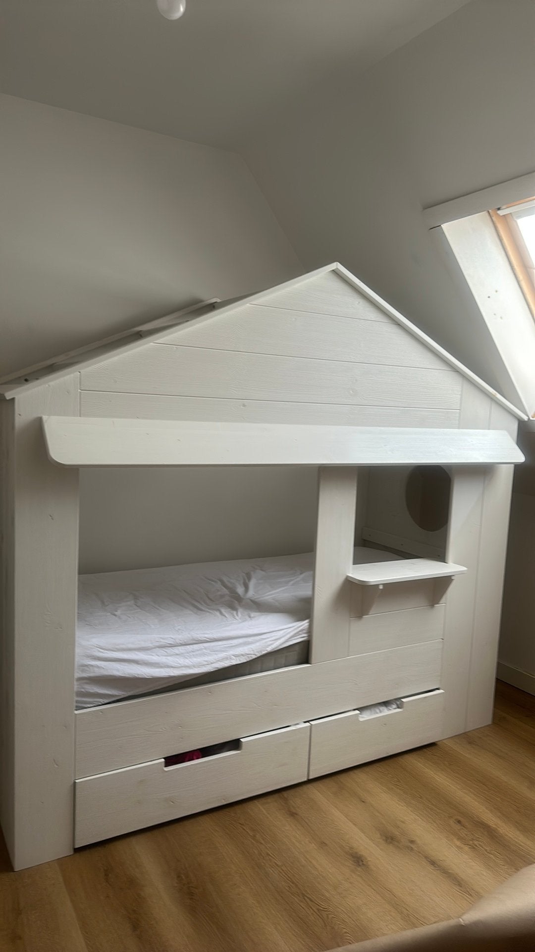 Lit cabane, Ophalen, Zo goed als nieuw