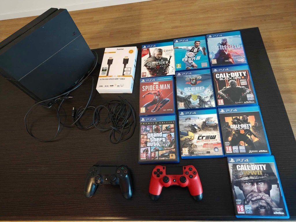PS4 slim 1 TB + 10 games, Gebruikt, Met 2 controllers, Ophalen of Verzenden, Met harde schijf