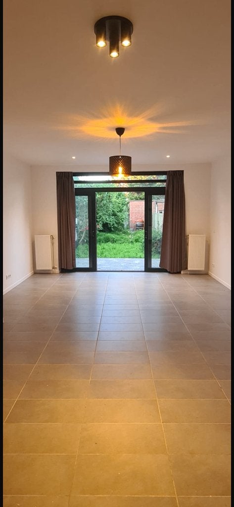 Ruime studio te huur in Wilrijk, Immo, 50 m² of meer, Provincie Antwerpen