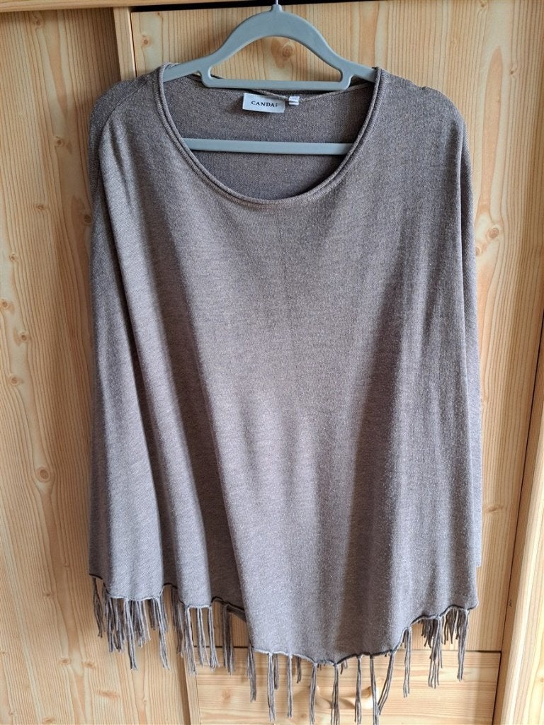 Poncho beige taille L/XL, Vêtements | Femmes, Taille 42/44 (L), Enlèvement ou Envoi, Beige, Comme neuf