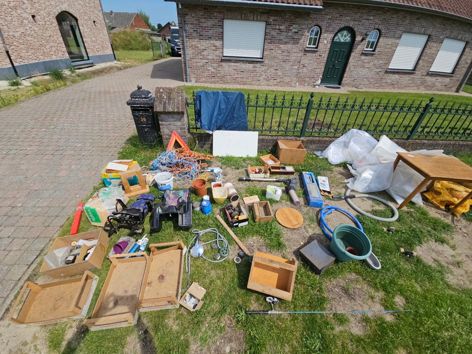 Gratis af te halen pelt Onze-Lieve-Vrouwstraat 36, Tickets & Billets, Loisirs | Autre