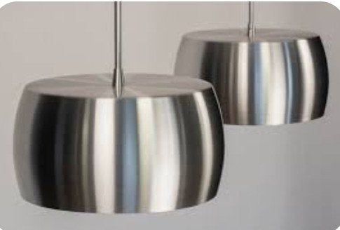 Stijlvolle hanglamp met 2 metalen kappen, Huis en Inrichting, Lampen | Hanglampen, Ophalen of Verzenden, Metaal