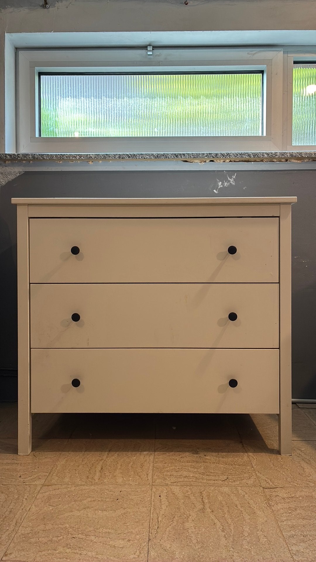 Commode blanche, Maison & Meubles, Armoires | Commodes, 3 ou 4 tiroirs, Enlèvement, Utilisé