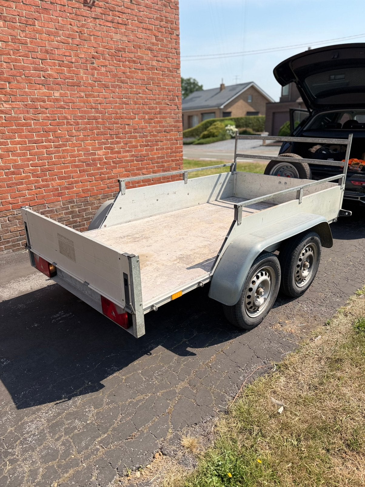 Aanhangwagen dubbelas ongeremd met oprijplaten, Ophalen, Zo goed als nieuw