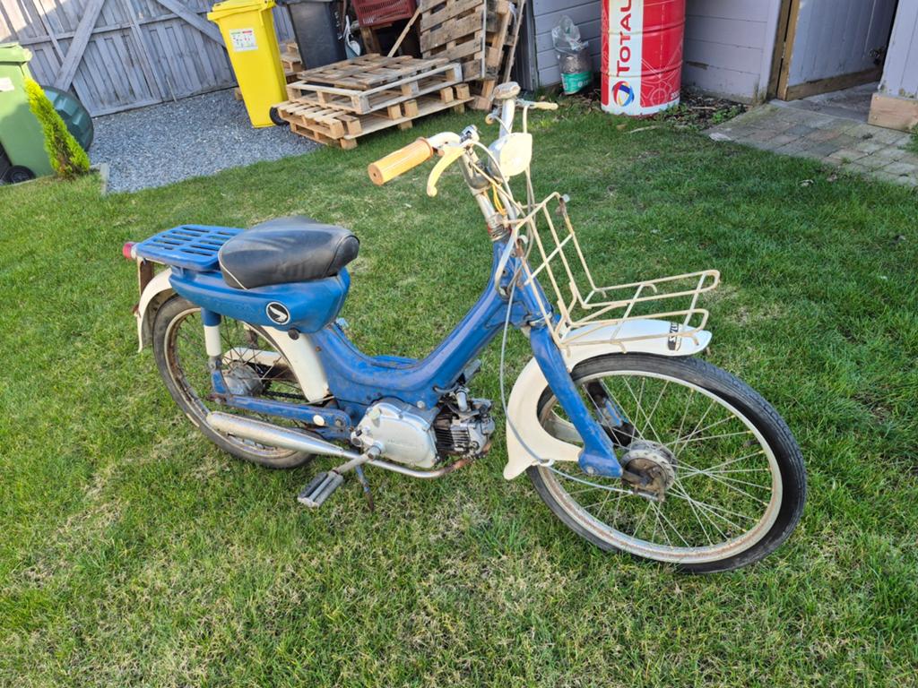 Honda pc 50, Fietsen en Brommers, Brommers | Honda, Ophalen