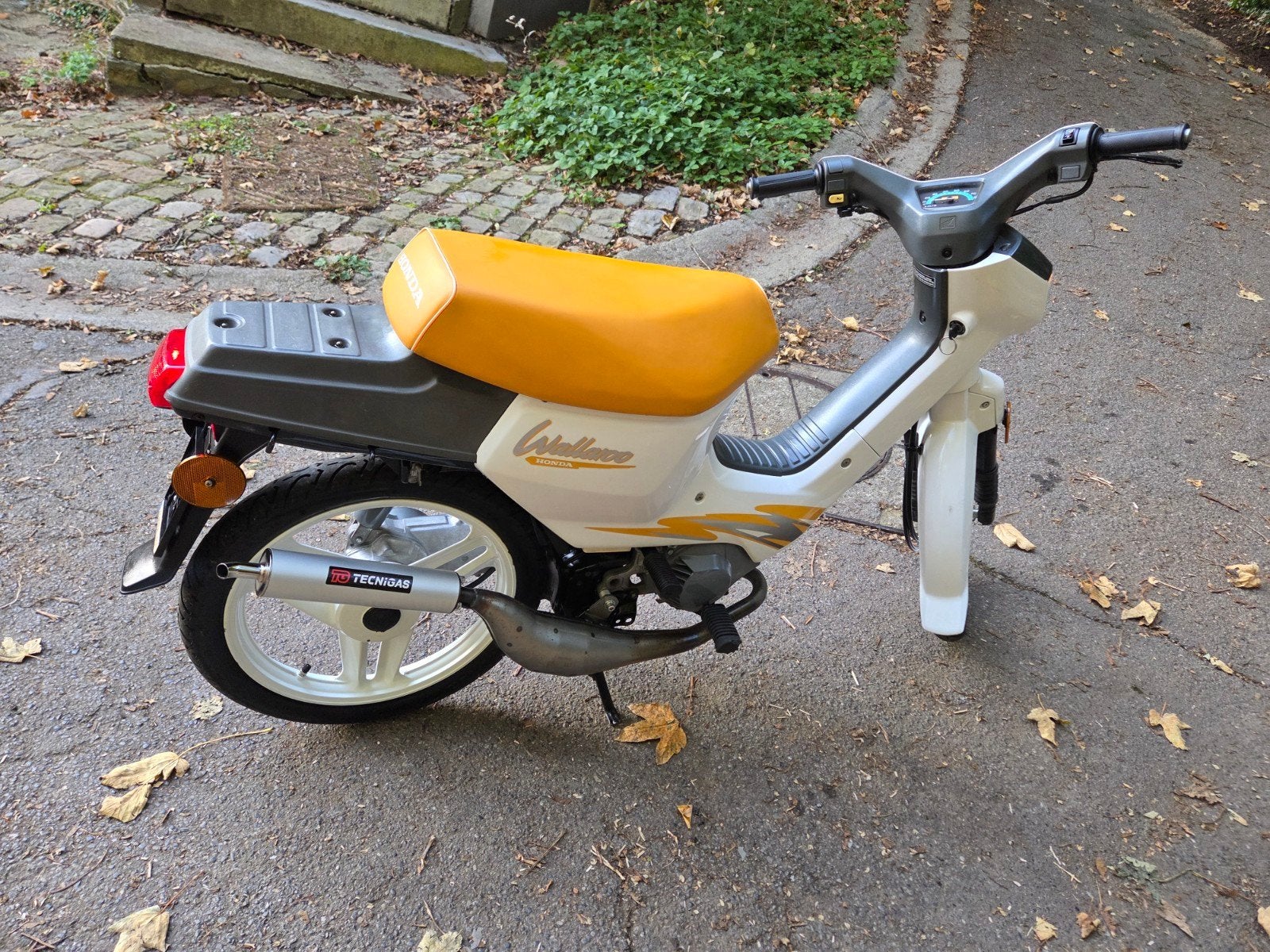 honda wallaroo(B) 89 ,comme nouveau,ou échange camino 1750€, Enlèvement ou Envoi