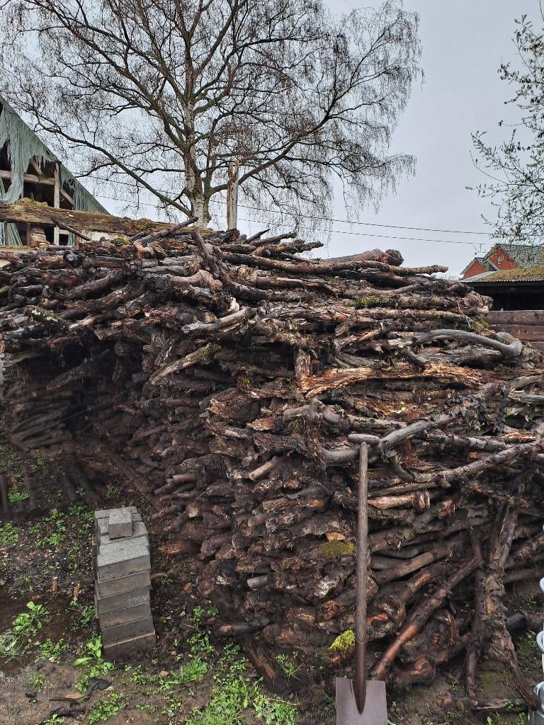 Brandhout, Ophalen