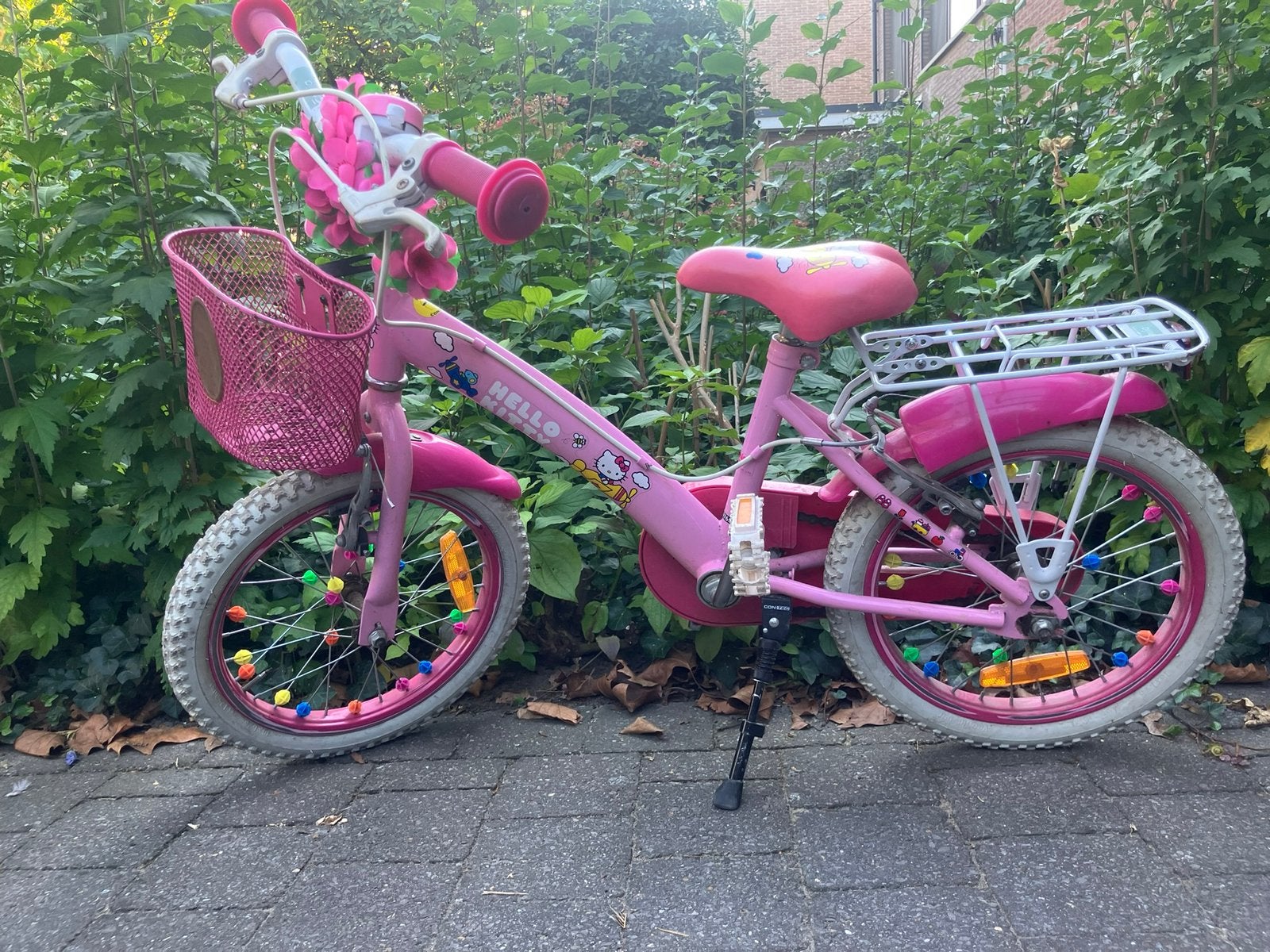 Kinderfietsje Hello Kitty, Fietsen en Brommers, Ophalen, Zo goed als nieuw, 16 inch