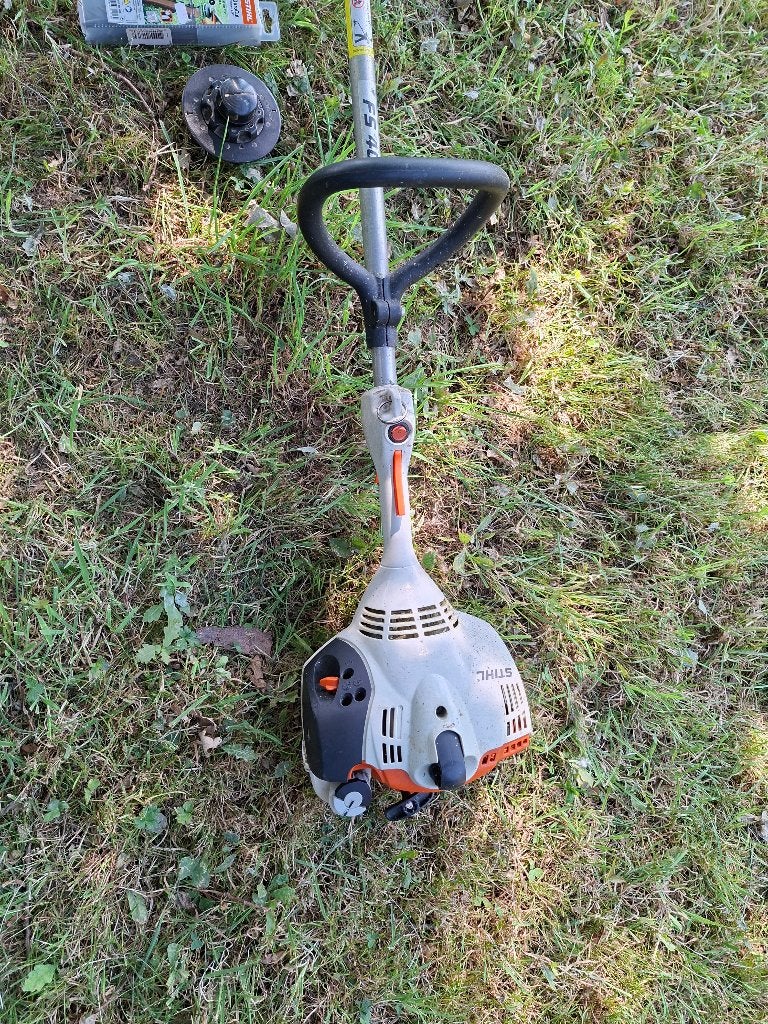 coupe -bordure, débroussailleuse  Stihl FS 40, Comme neuf, Enlèvement, STIHL, 10 à 30 cm