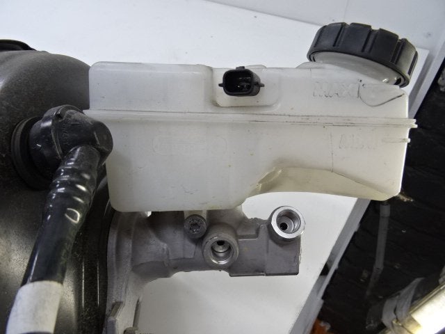 HOOFDREMCILINDER Renault Clio IV (5R) (01-2012/08-2021), Auto-onderdelen, Gebruikt, Renault