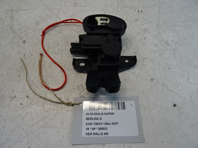 SERRURE COFFRE Alfa Romeo Giulia (952) (3037075), Utilisé, Alfa Romeo, Haillon arrière
