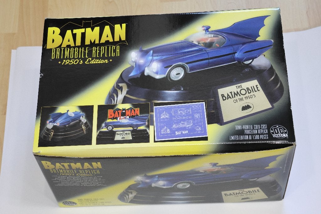 BATMAN - BATMOBILE REPLICA EDITIE UIT DE JAREN 50, Ophalen of Verzenden, Zo goed als nieuw, Film, Beeldje, Replica of Model