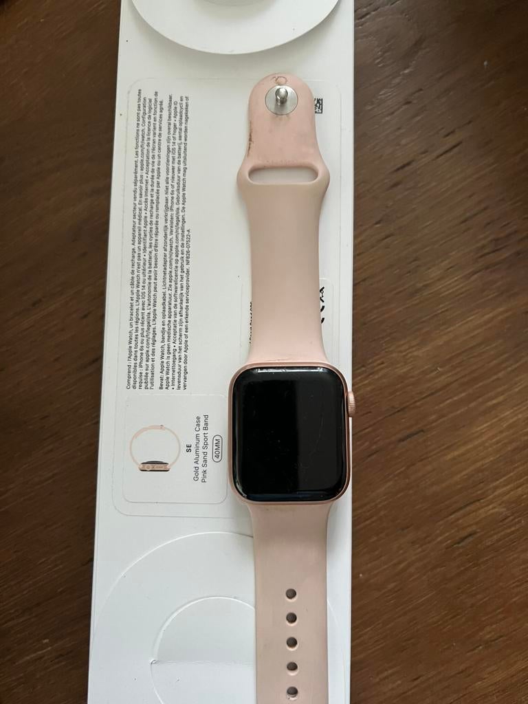 À vendre Apple Watch SE, Bijoux, Sacs & Beauté, Étanche, Rose, IOS, Comme neuf