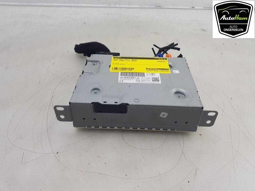 ORDINATEUR MULTIMEDIA Opel Combo Cargo (01-2018/04-2021), Opel, Utilisé, Continental AG, Continental-Plaza 1
30175  Hannover, DE