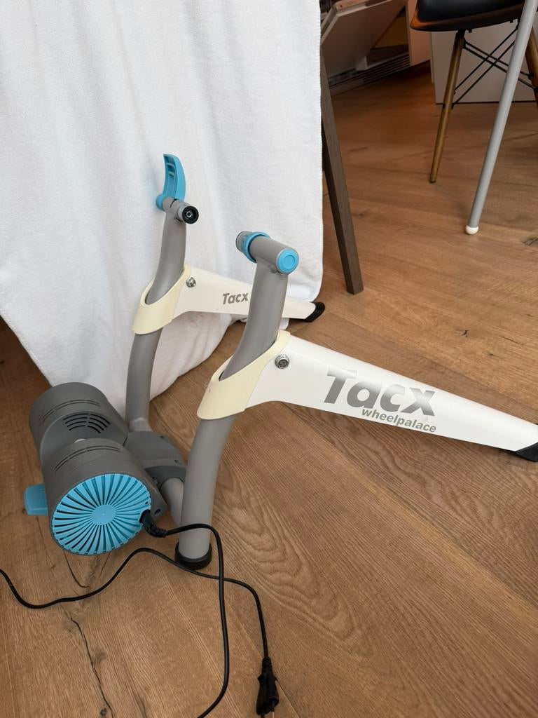 Tacx fietstrainer T2180 vortex smart, zwift connectie, Ophalen, Gebruikt