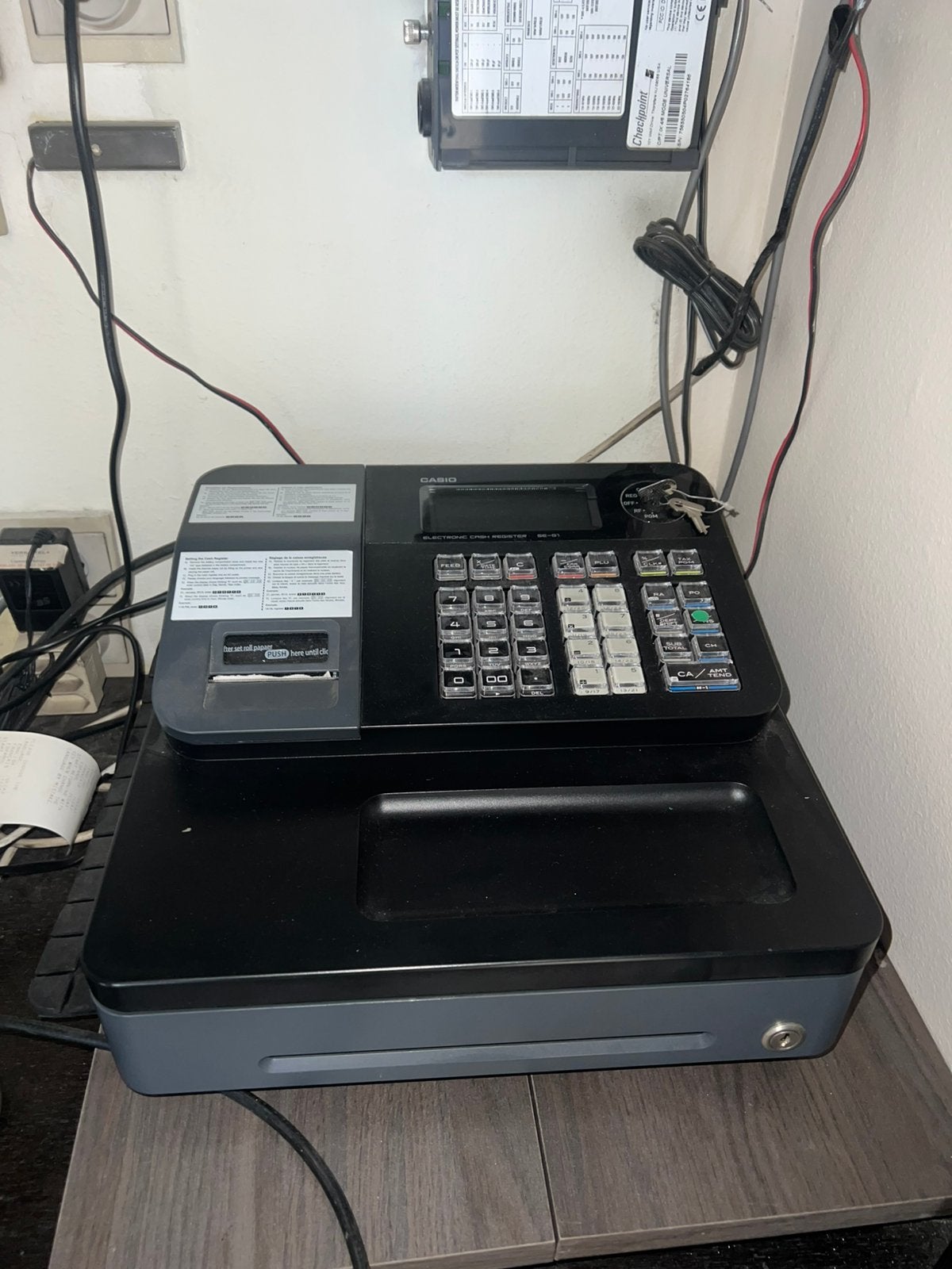 Casio SE-G1 elektronische kassa + kassalade + sleutels, Articles professionnels, Enlèvement