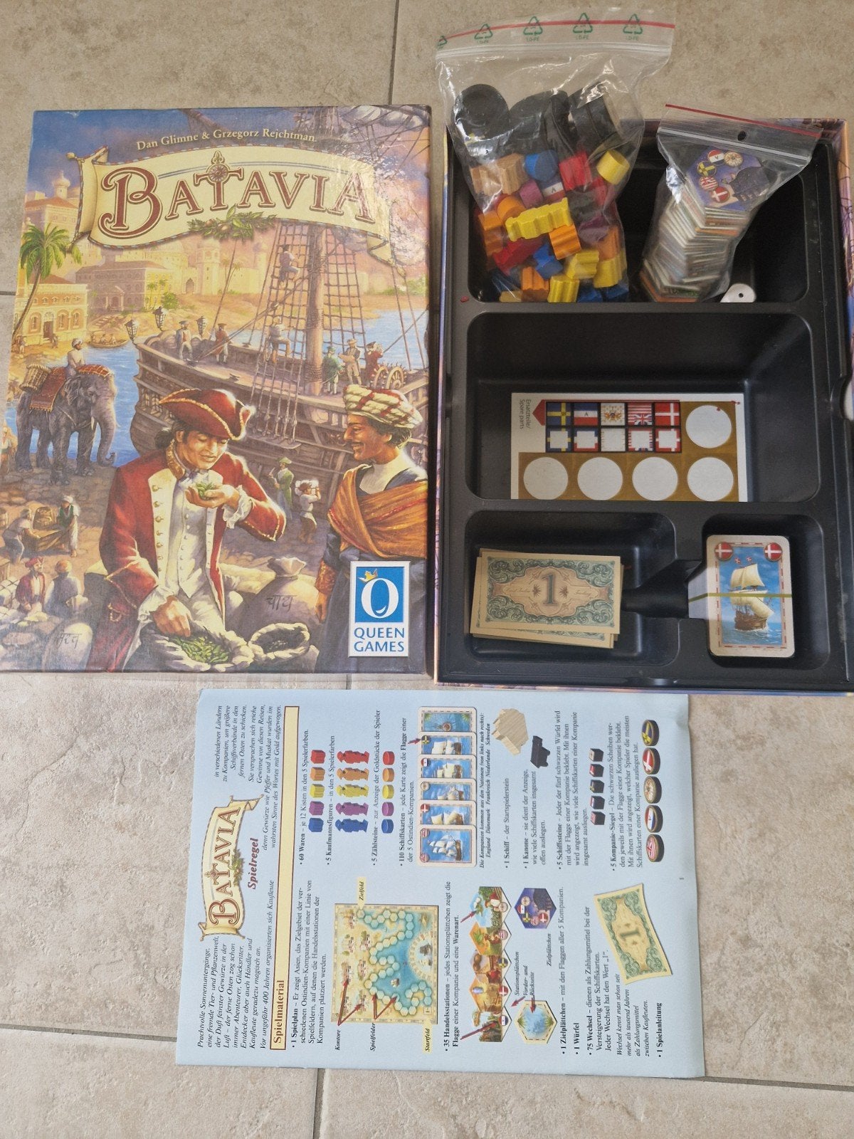 Batavia, Ophalen of Verzenden, Zo goed als nieuw, Queen Games