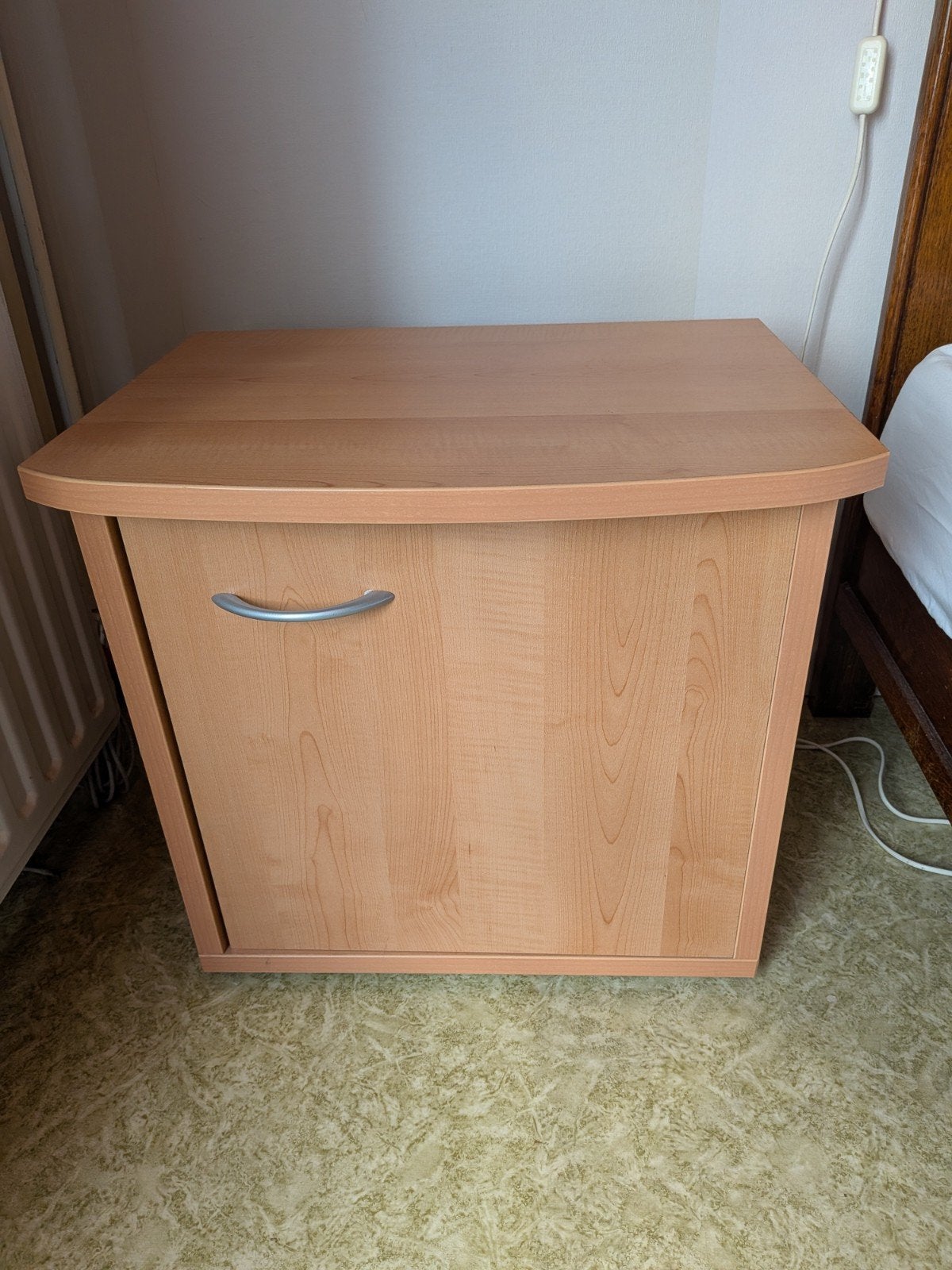2 nachtkastjes, Ophalen, Gebruikt, 45 tot 65 cm, Minder dan 55 cm