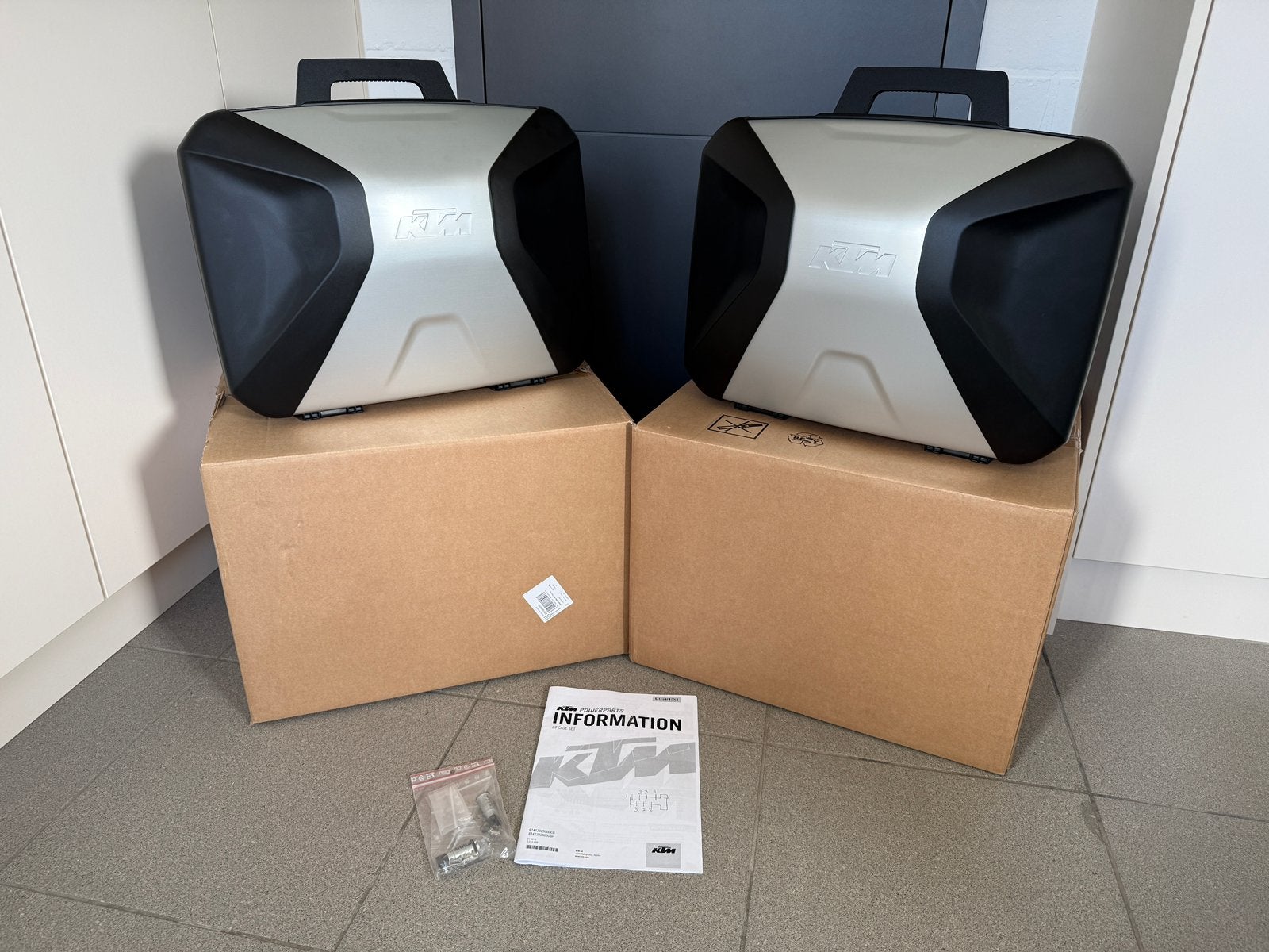 KTM 790 / 890 Adventure / SMT Touring Case set, NIEUW!!, Motoren, Ophalen of Verzenden, Nieuw